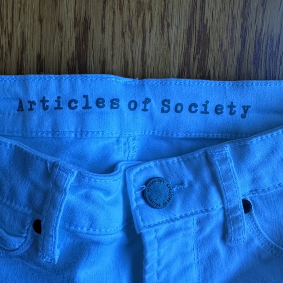 *ARTICLES OF SOCIETY* White Cutoff Jeans Size 24 - Picture 4 of 10